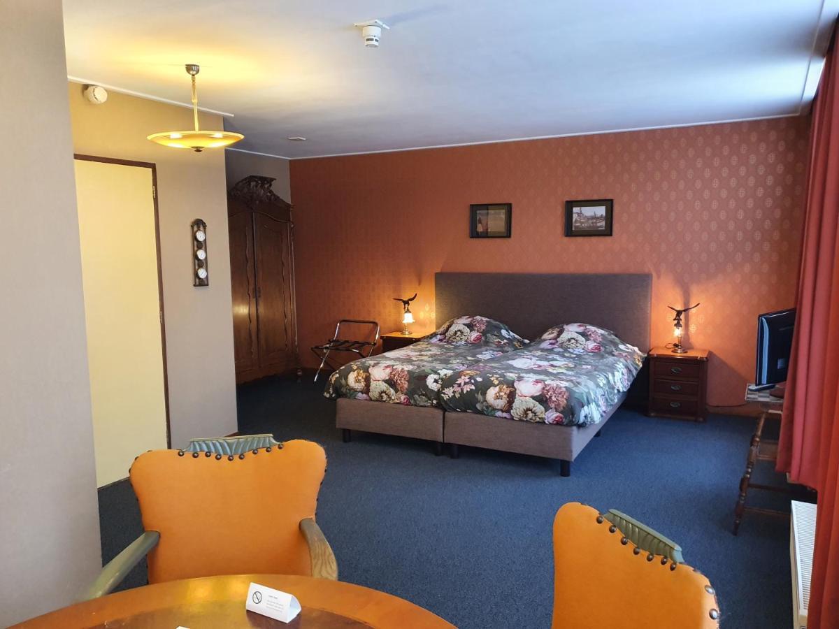 הרלינגן Hotel Restaurant 'T Heerenlogement מראה חיצוני תמונה