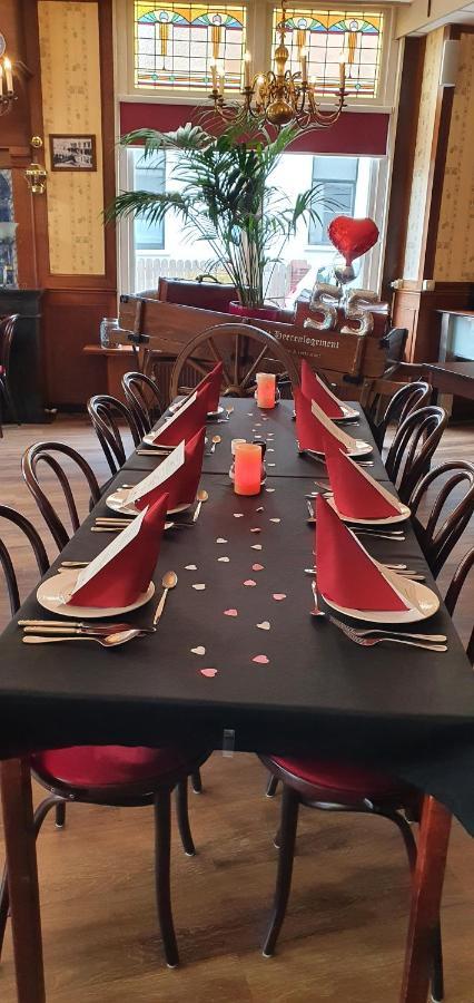 הרלינגן Hotel Restaurant 'T Heerenlogement מראה חיצוני תמונה