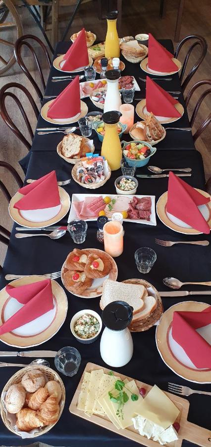 הרלינגן Hotel Restaurant 'T Heerenlogement מראה חיצוני תמונה