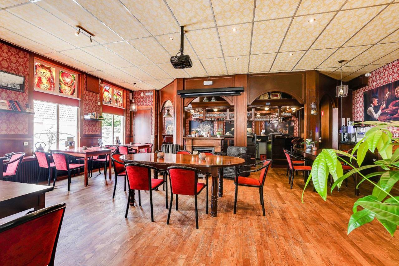 הרלינגן Hotel Restaurant 'T Heerenlogement מראה חיצוני תמונה