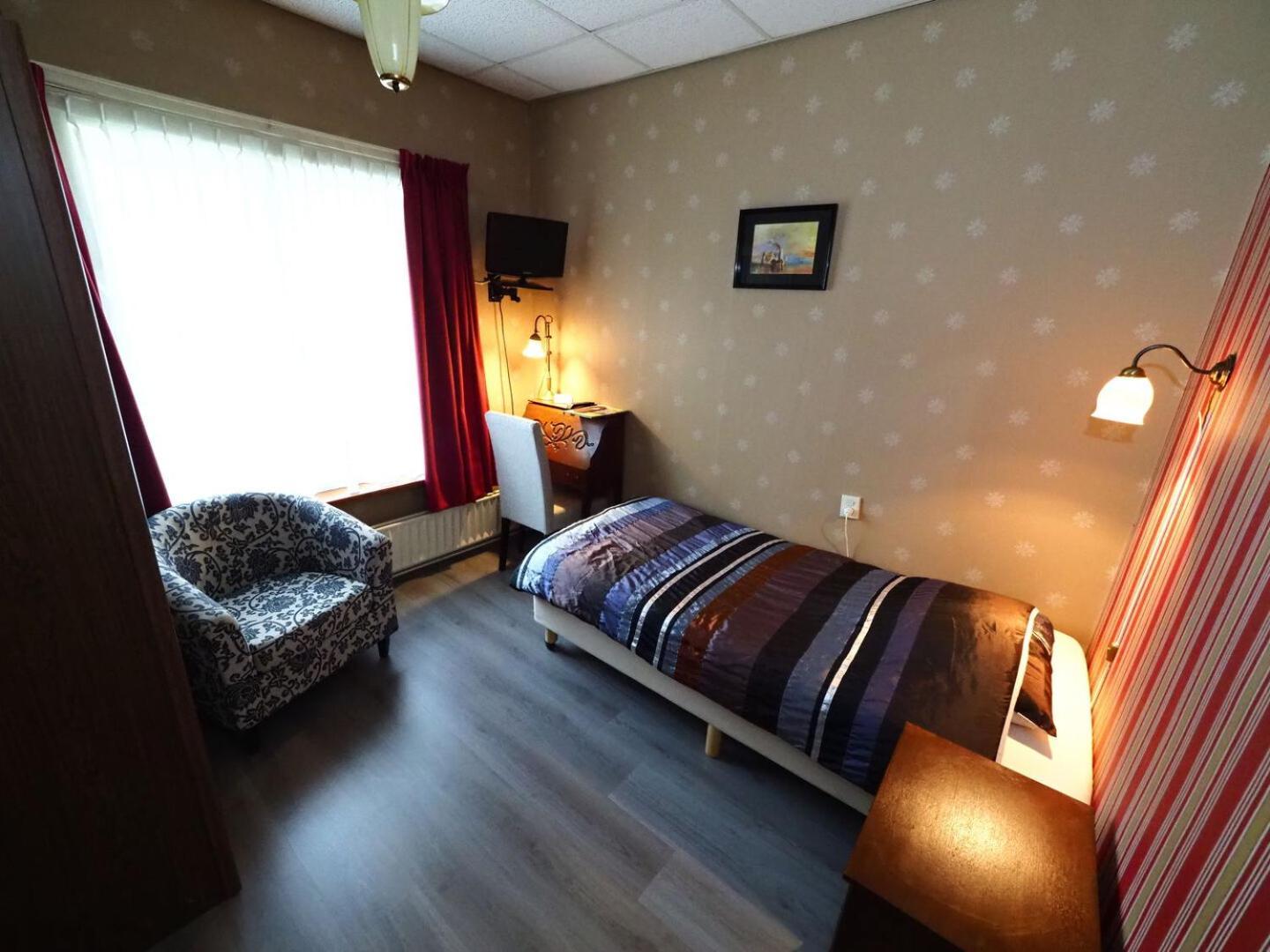 הרלינגן Hotel Restaurant 'T Heerenlogement מראה חיצוני תמונה